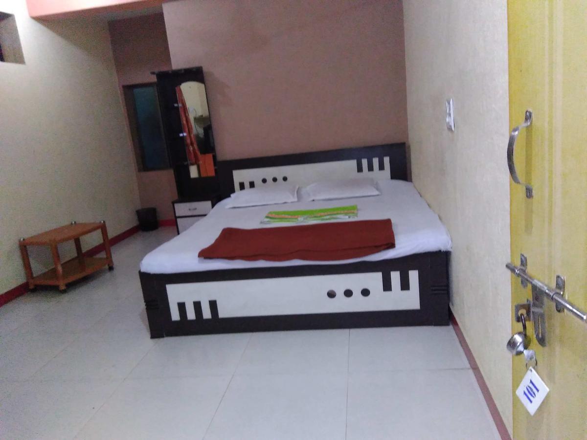 Sai Prasad Guest House Murud (Maharashtra) Phòng bức ảnh